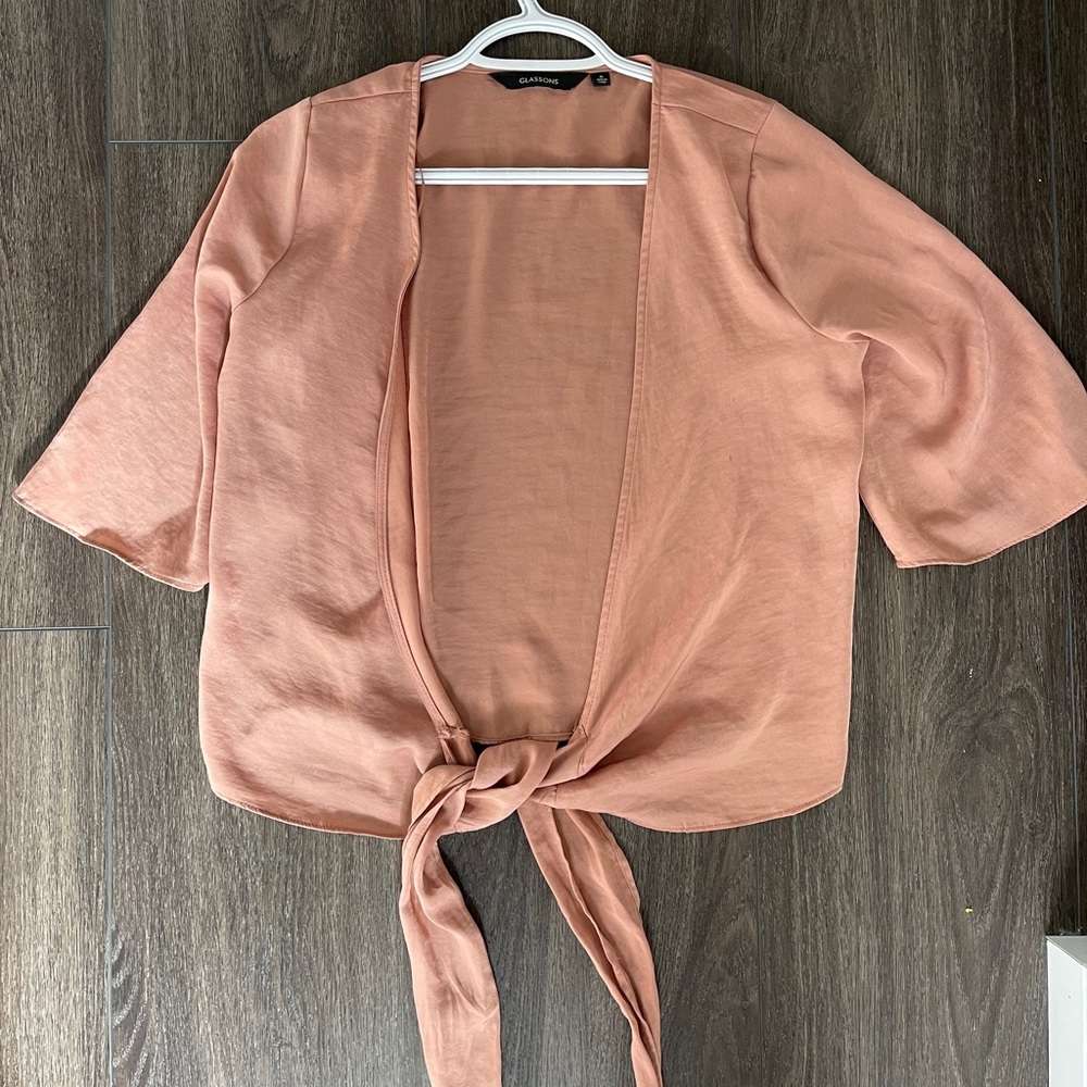 Pink open silk blouse, with ties in front
